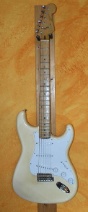 Strat_Squier.jpg